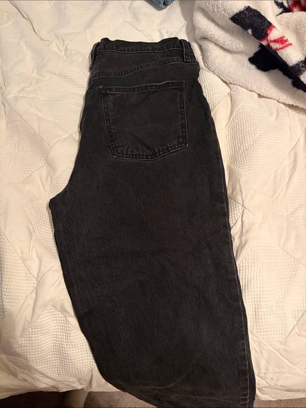 Universal Thread High-Rise Vintage Straight Jeans Women Size 14 Distressed Black